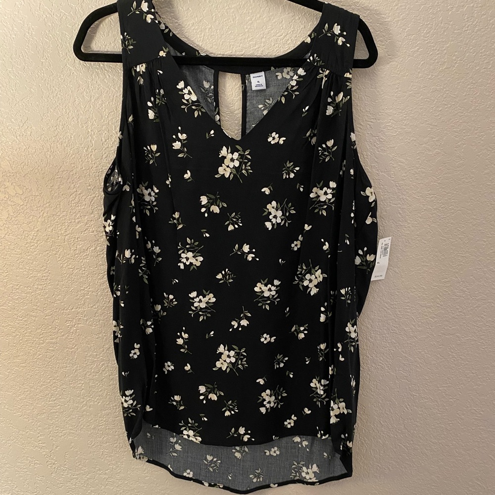 Old Navy Black Floral Tank NWT